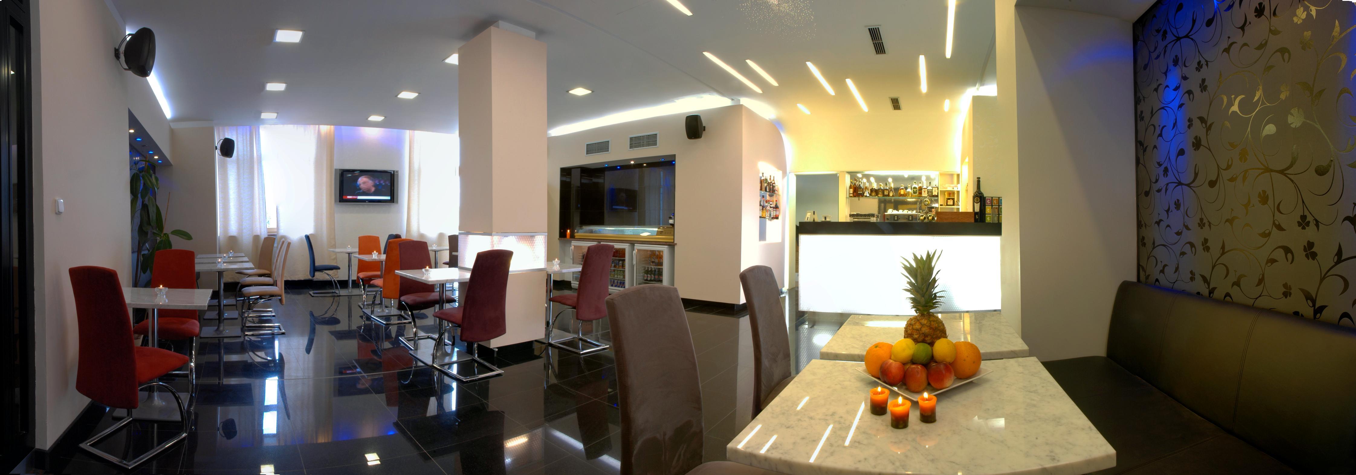 Relax Inn Prague Exterior photo
