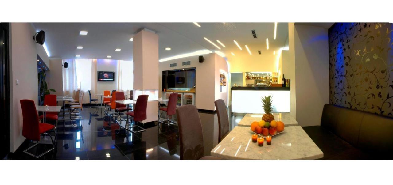 Relax Inn Prague Exterior photo
